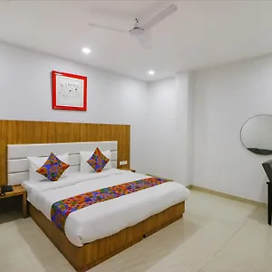 Hotel Fabhotel Premium Kashi, Varanasi